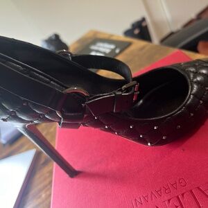 Valentino pumps